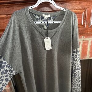 Cotton Bleu 2X Grey w/ Cheetah print sleeves